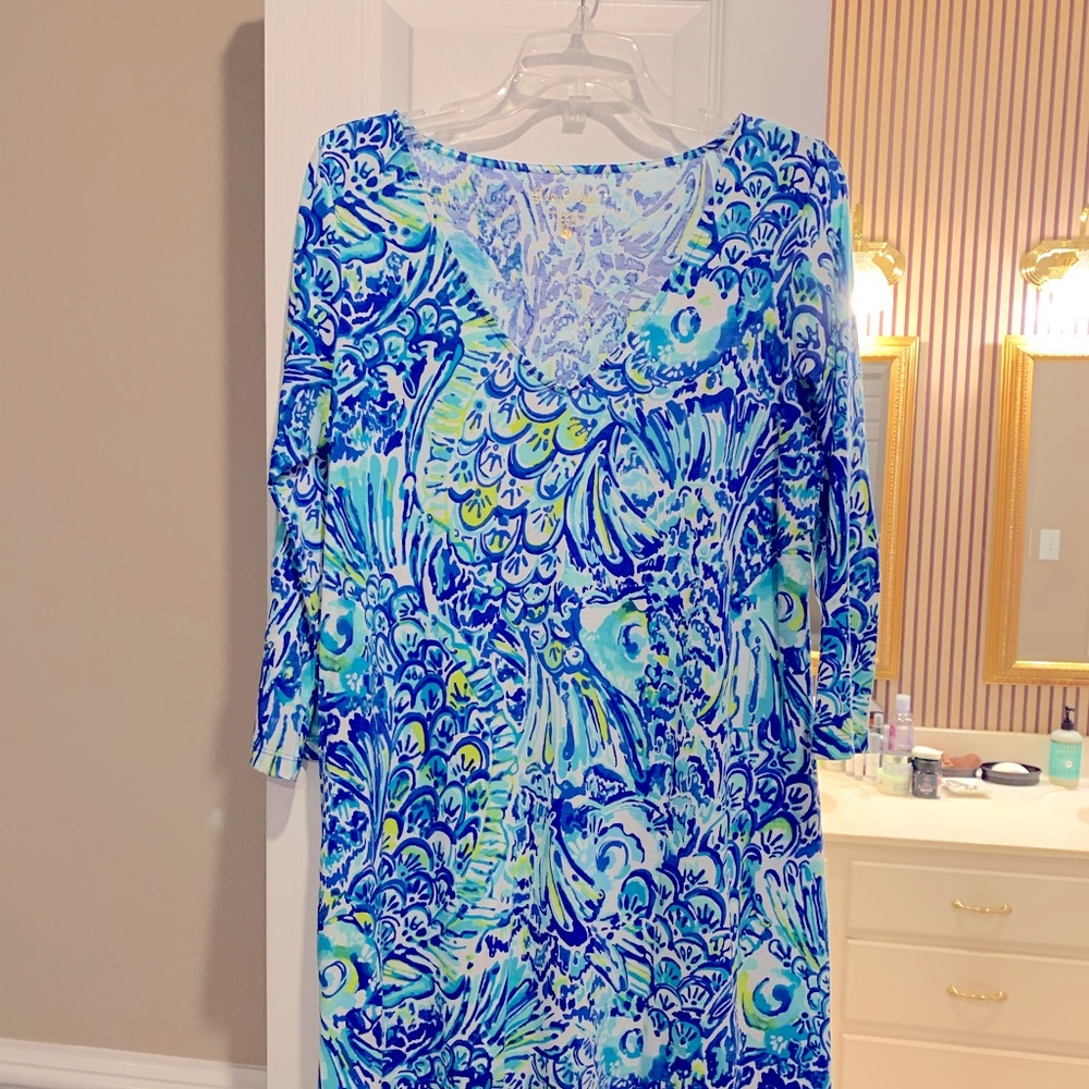 Worn a couple of times. Lilly Pulitzer dress. Blue. Size Medium